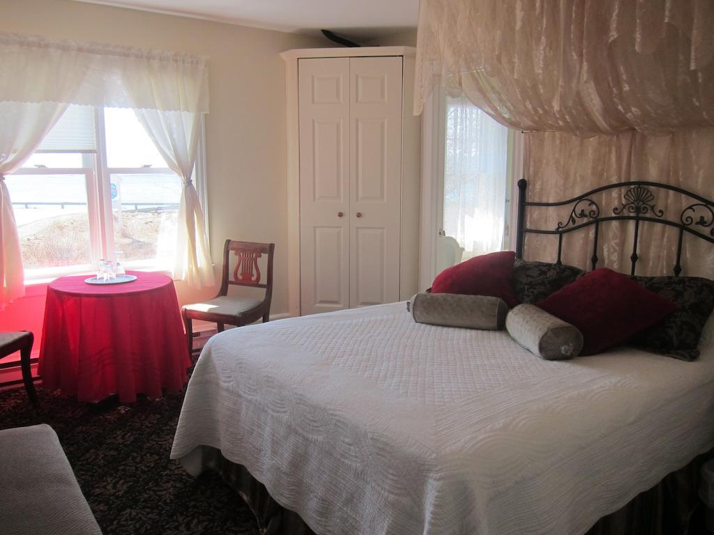 Salmon River Country Inn Head of Jeddore الغرفة الصورة